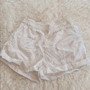 White aerie shorts